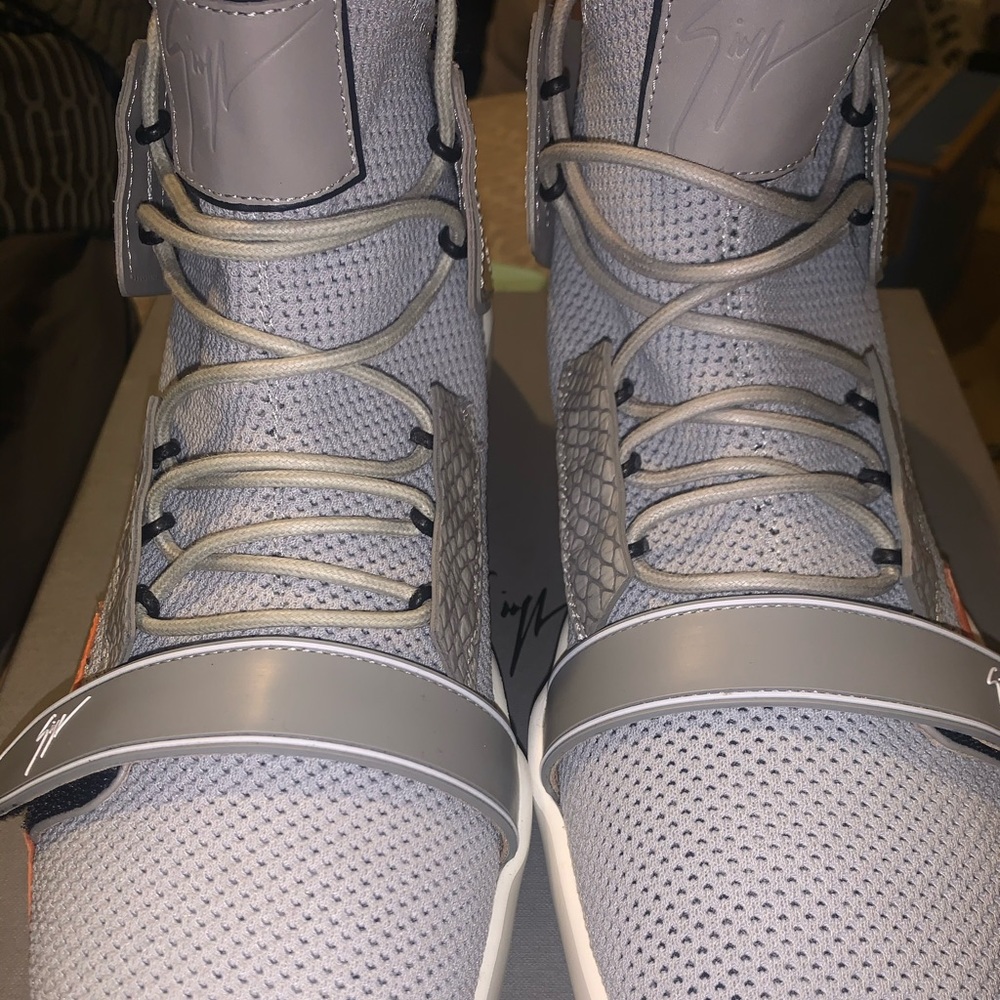 Giuseppe Zanotti 46/13